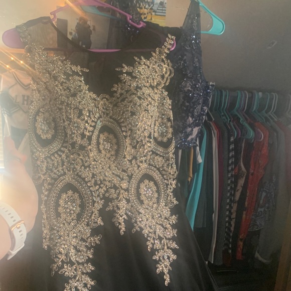 Prom Dress (Long) - Picture 5 of 5